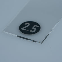 Lade das Bild in den Galerie-Viewer, Schneideschablone aus Plexiglas 2.5mm dick (Dachfenster)
