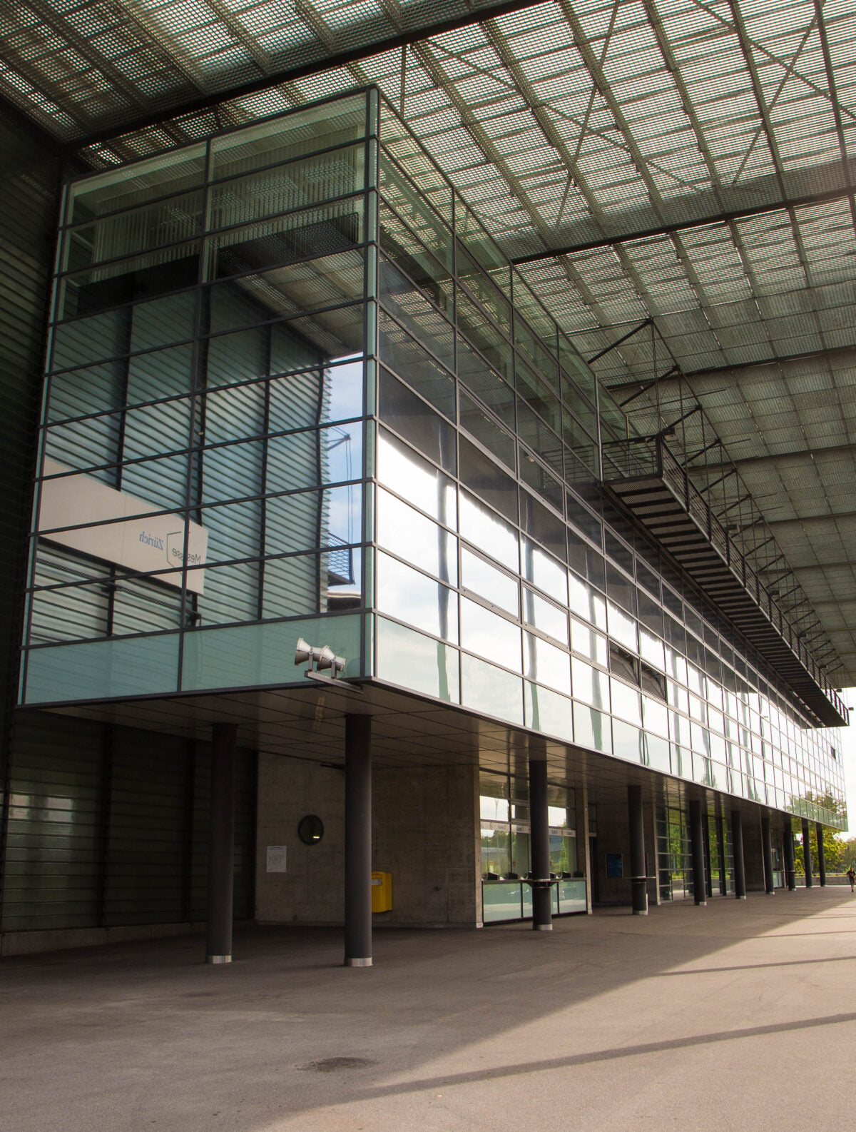 Messe Zürich / Avery R Silver 20 X